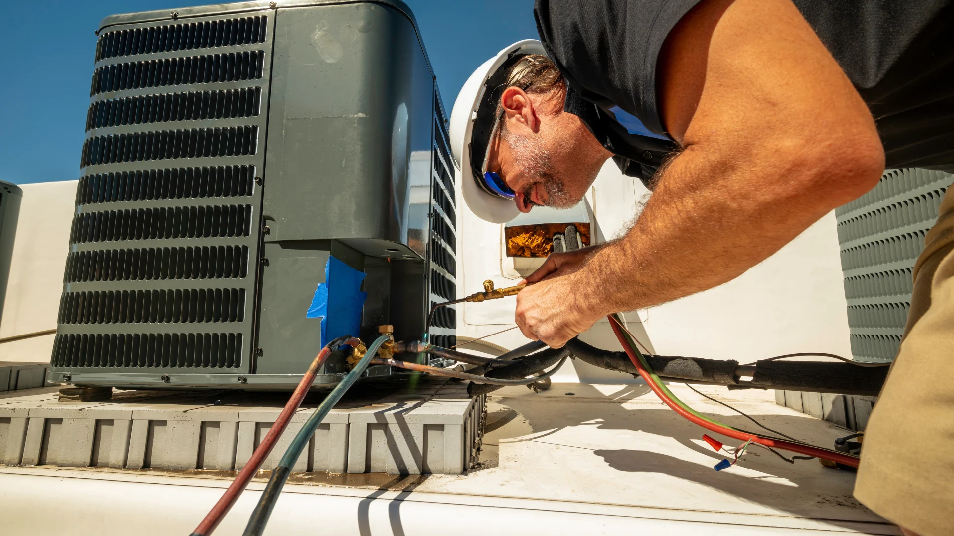 commercial hvac technician